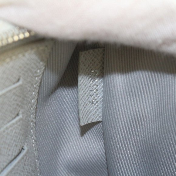 Louis Vuitton White Monogram Antarctica Zip Pouch O-Case Toiletry Clutch 1LK0425 - Picture 4 of 12